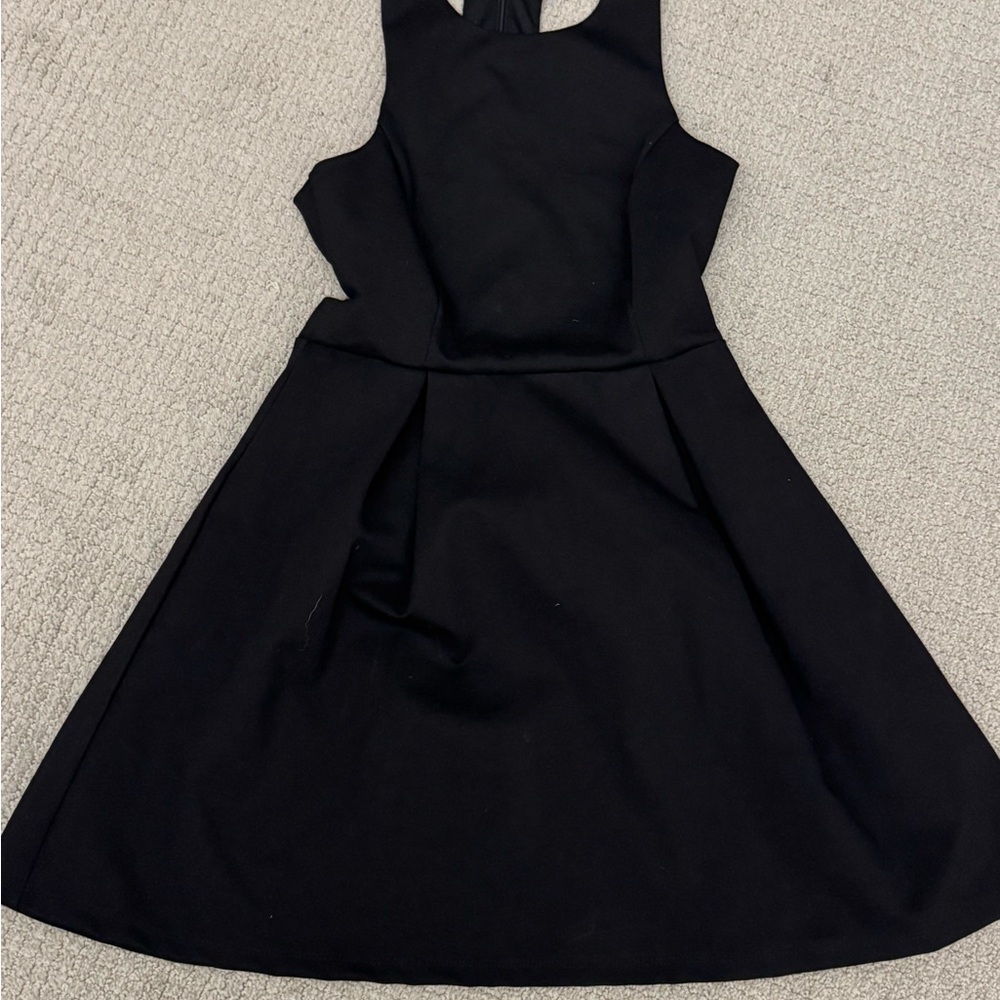 Lulu's Elegant Black Dress